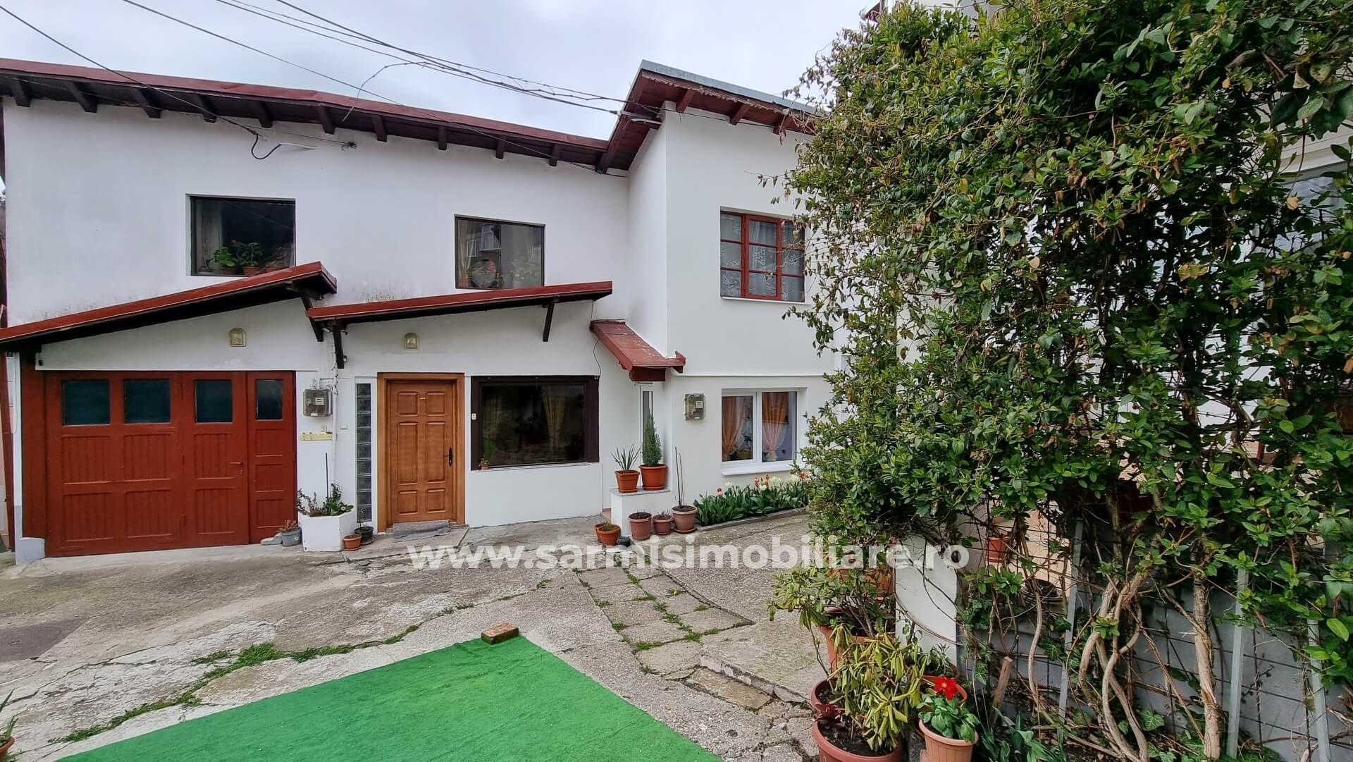 Vila duplex D+P+M de vanzare Sinaia
