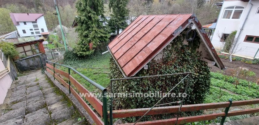Vila duplex D+P+M de vanzare Sinaia