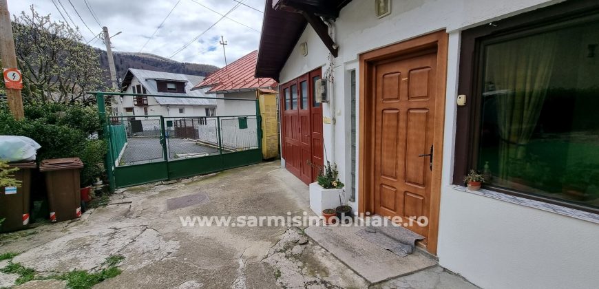 Vila duplex D+P+M de vanzare Sinaia