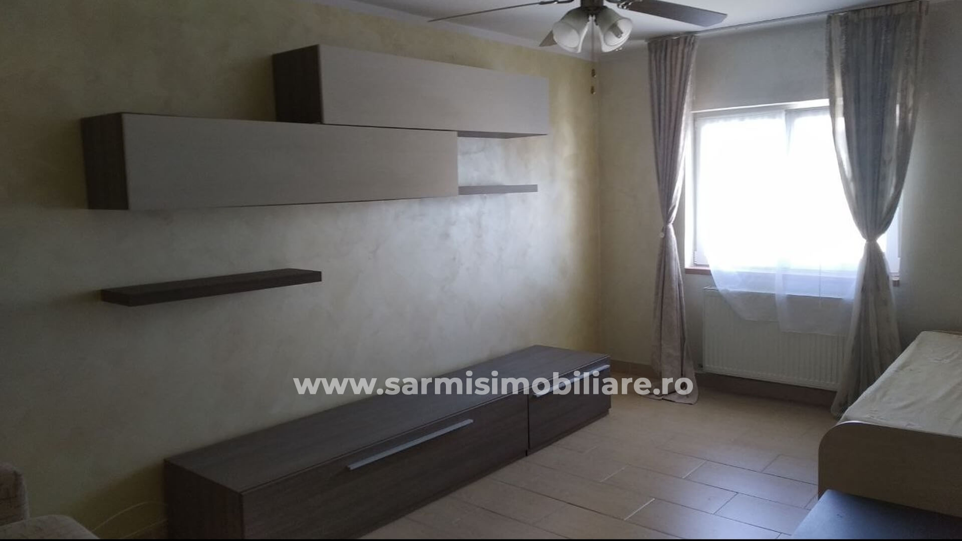 Apartament Campina 2 camere Etaj 4 de Vanzare