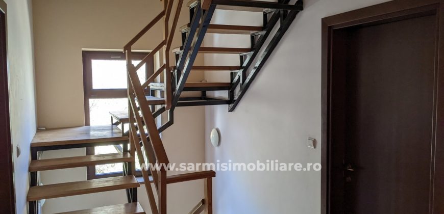 Vila de vanzare in Statiunea Predeal cu cu 400 mp. teren
